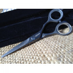 Jaguar 5" scissor with Ceramic Fusion.